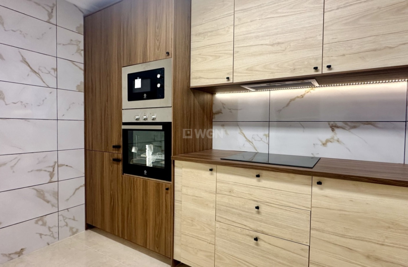 Resale - Townhouse - San Miguel de Salinas - Inland