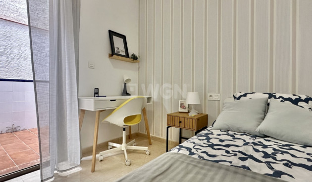 Resale - Townhouse - San Miguel de Salinas - Inland