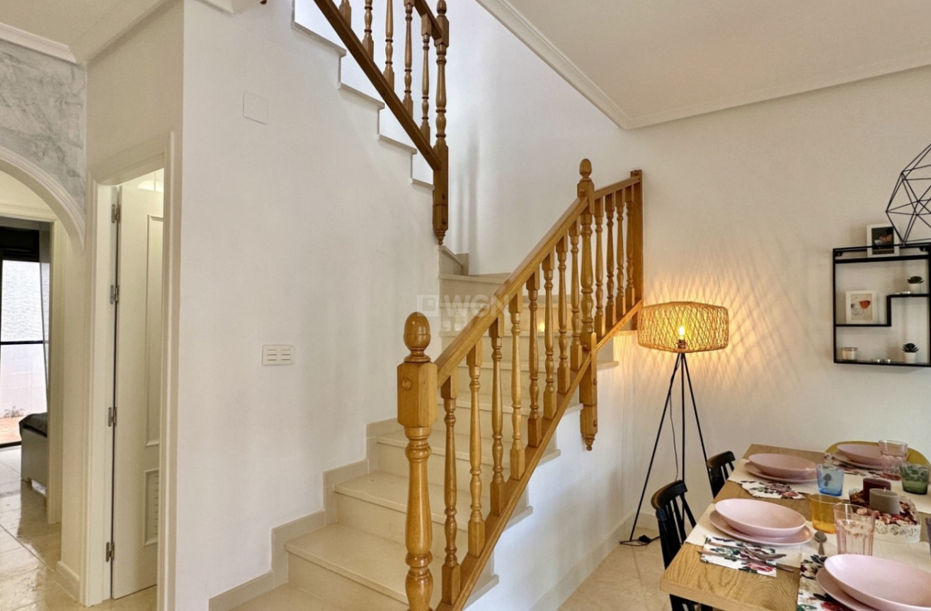 Resale - Townhouse - San Miguel de Salinas - Inland