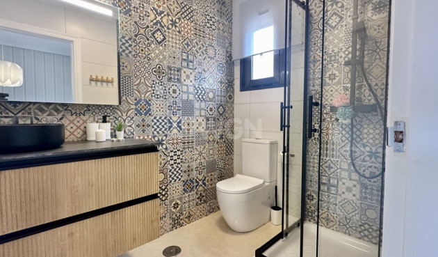 Resale - Townhouse - San Miguel de Salinas - Inland