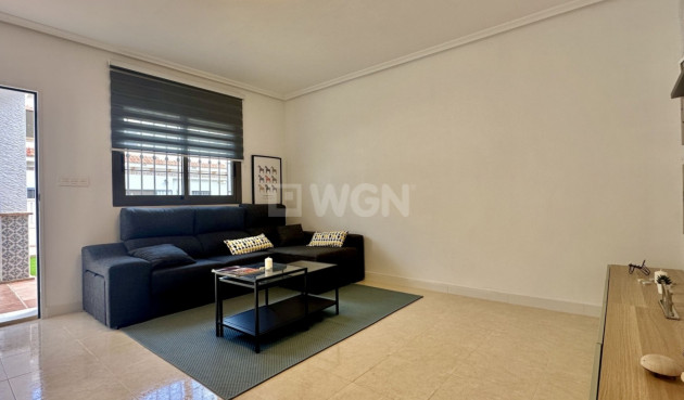 Resale - Townhouse - San Miguel de Salinas - Inland