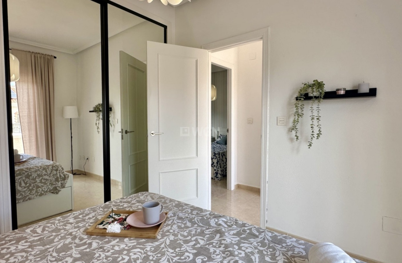 Resale - Townhouse - San Miguel de Salinas - Inland