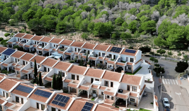 Resale - Townhouse - San Miguel de Salinas - Inland