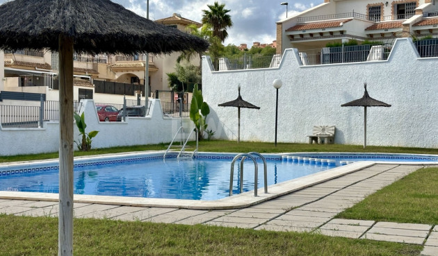 Resale - Townhouse - San Miguel de Salinas - Inland