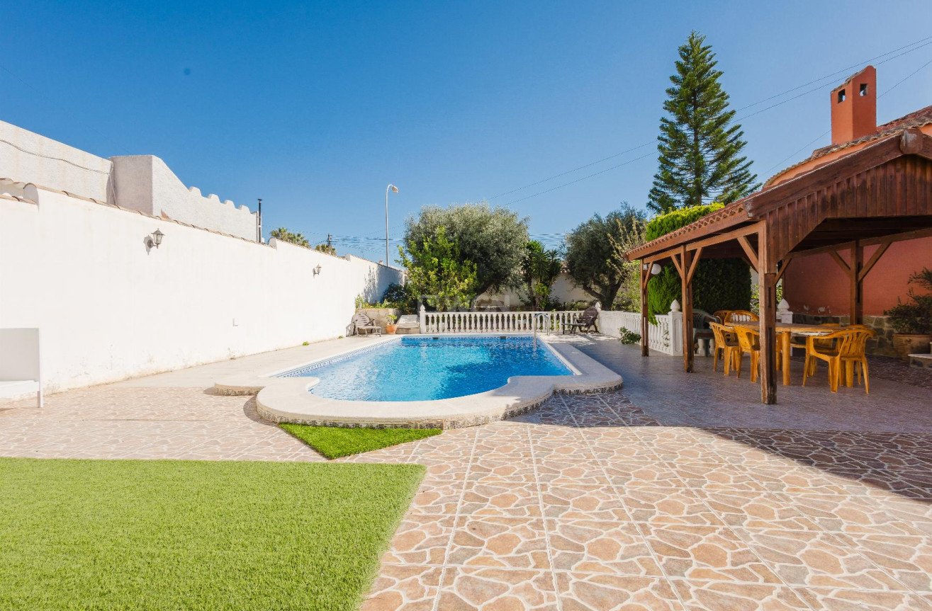 Odsprzedaż - Villa - Torrevieja - Costa Blanca