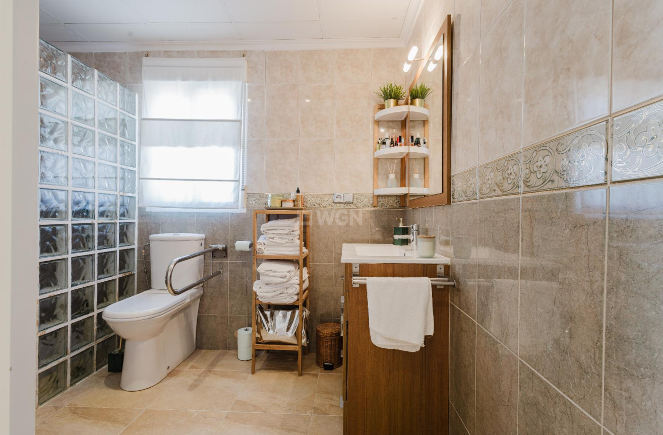 Odsprzedaż - Villa - Torrevieja - Costa Blanca