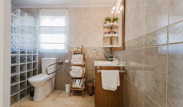 Odsprzedaż - Villa - Torrevieja - Costa Blanca