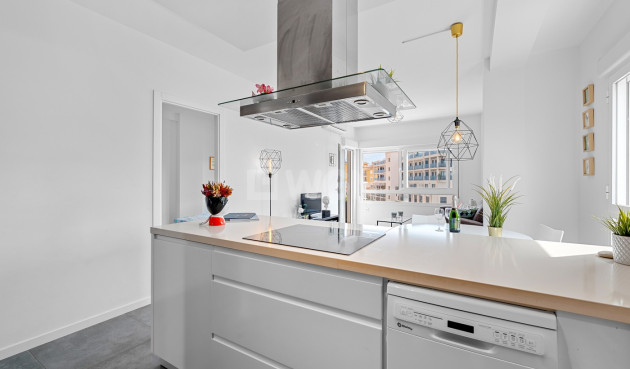 Odsprzedaż - Mieszkanie w bloku - Alicante - Costa Blanca