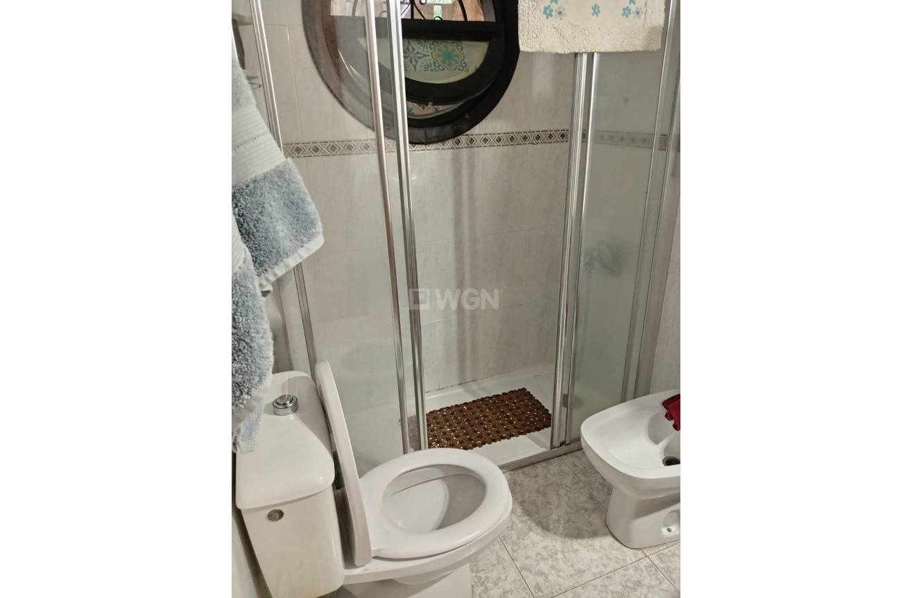 Odsprzedaż - Kamienica - Torrevieja - Costa Blanca