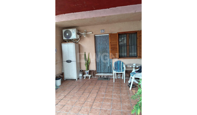 Odsprzedaż - Kamienica - Torrevieja - Costa Blanca