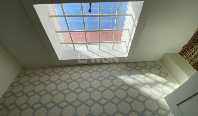 Odsprzedaż - Kamienica - Torrevieja - Costa Blanca