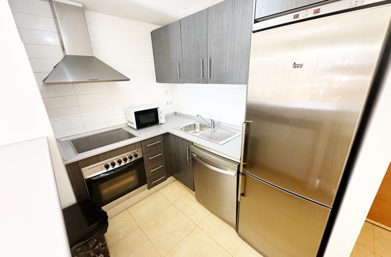 Odsprzedaż - Mieszkanie w bloku - Mar Menor Golf Resort - Inland