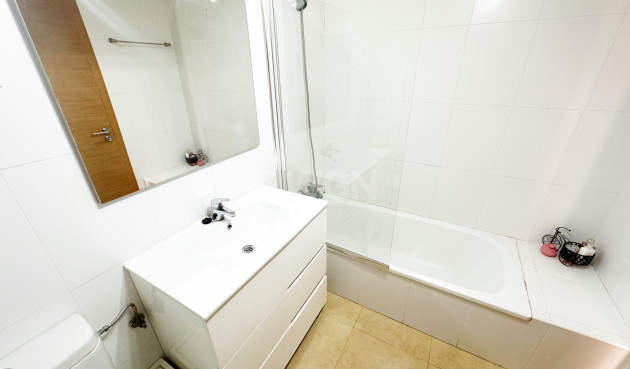 Odsprzedaż - Mieszkanie w bloku - Mar Menor Golf Resort - Inland