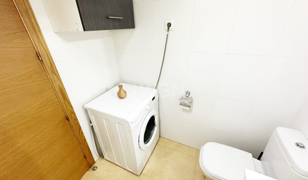 Odsprzedaż - Mieszkanie w bloku - Mar Menor Golf Resort - Inland