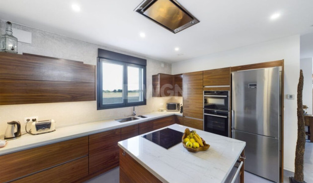 Odsprzedaż - Villa - Los Alcázares - Costa Calida