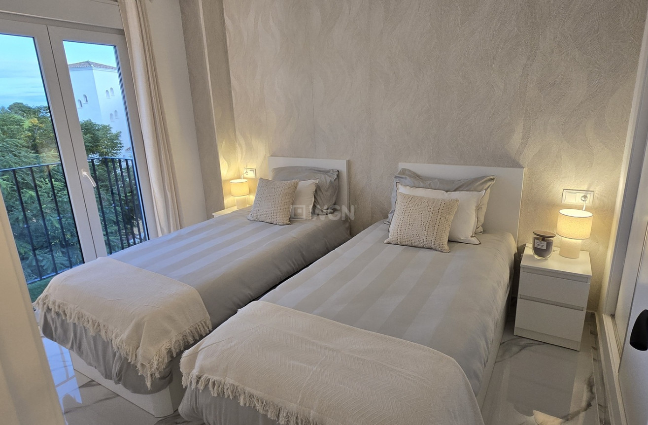 Reventa - Apartamento / piso - Hacienda Riquelme Golf Resort - Inland