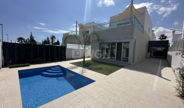 Odsprzedaż - Villa - La Serena Golf - Costa Calida