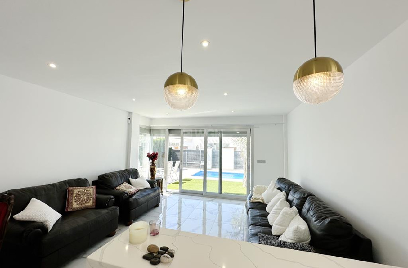 Odsprzedaż - Villa - La Serena Golf - Costa Calida