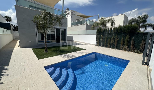 Odsprzedaż - Villa - La Serena Golf - Costa Calida