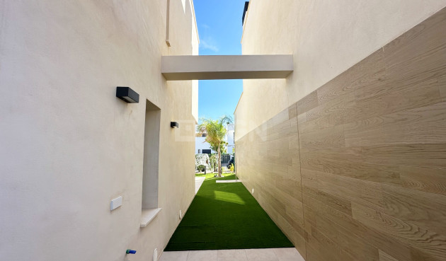 Odsprzedaż - Villa - Santa Rosalia Resort - Inland