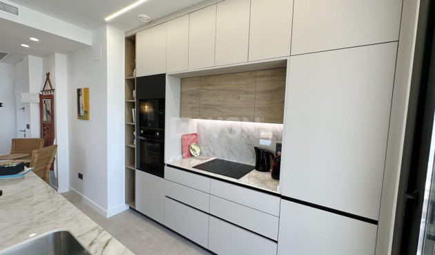 Odsprzedaż - Mieszkanie w bloku - Santa Rosalia Resort - Inland