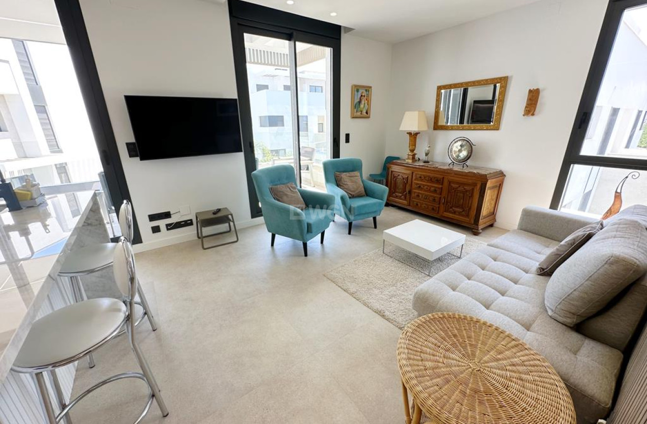 Odsprzedaż - Mieszkanie w bloku - Santa Rosalia Resort - Inland