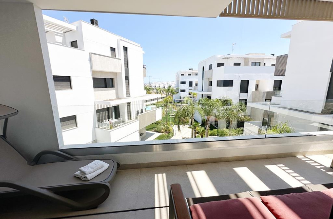 Odsprzedaż - Mieszkanie w bloku - Santa Rosalia Resort - Inland