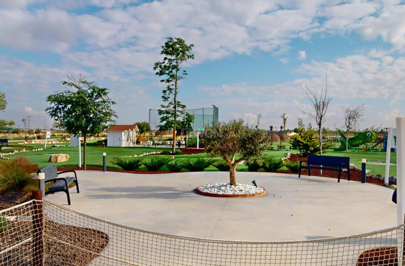 Odsprzedaż - Mieszkanie w bloku - Santa Rosalia Resort - Inland