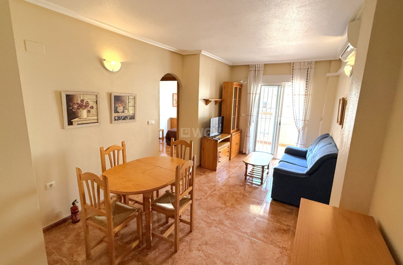 Odsprzedaż - Mieszkanie w bloku - Torrevieja - Costa Blanca