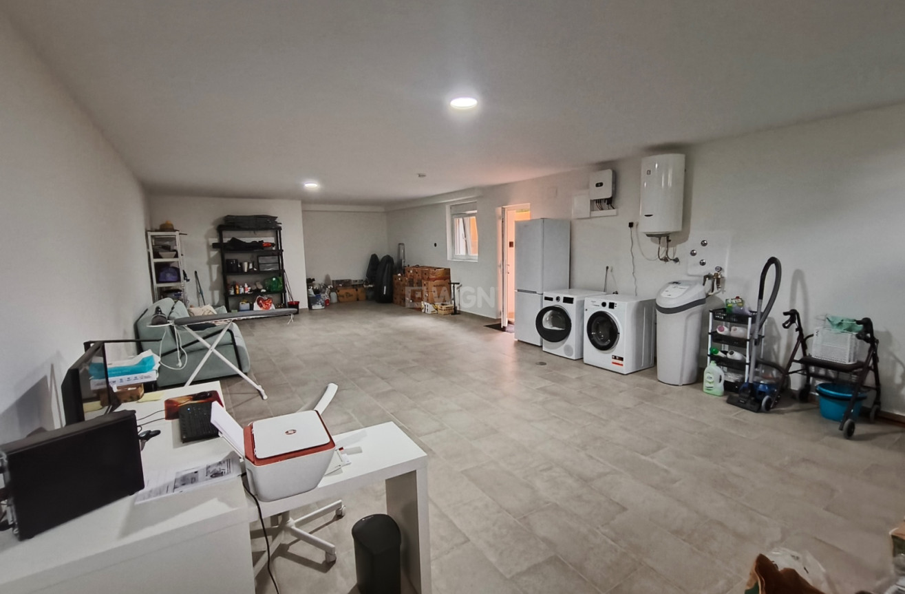 Resale - Villa - La Romana - Inland