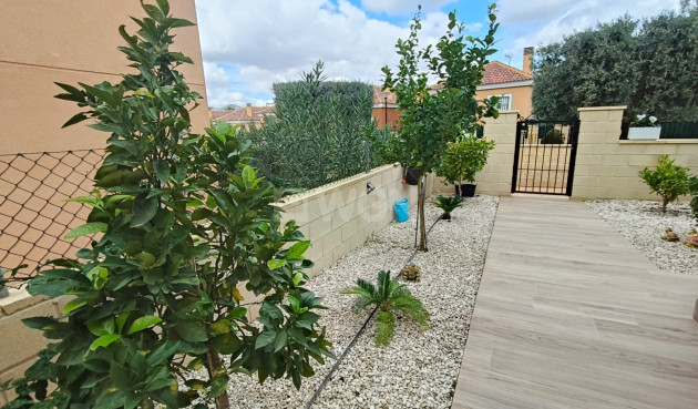 Resale - Villa - La Romana - Inland