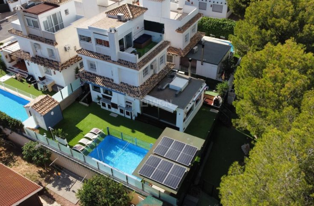 Reventa - Villa - Orihuela Costa - Costa Blanca