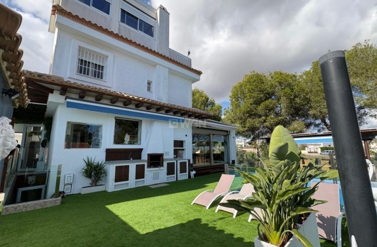 Reventa - Villa - Orihuela Costa - Costa Blanca