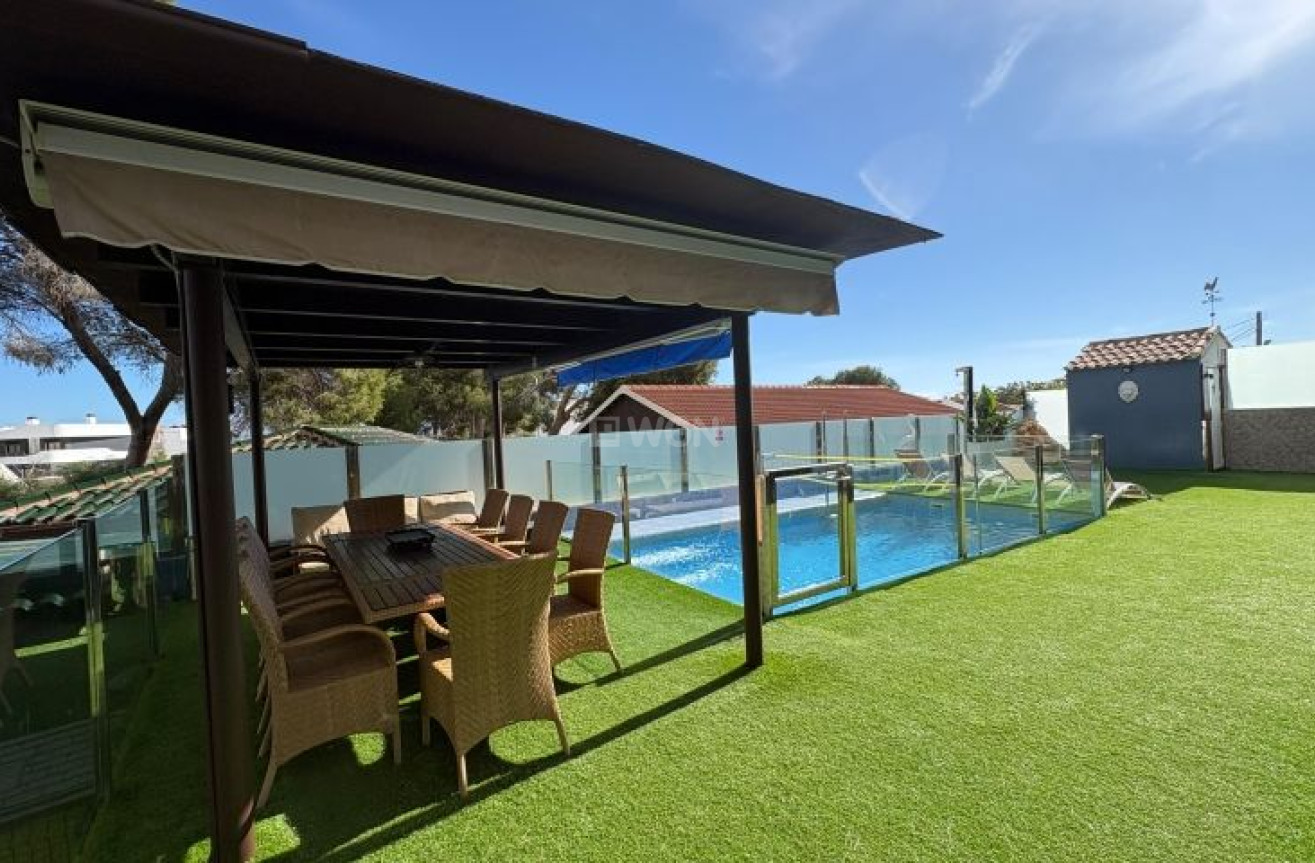 Reventa - Villa - Orihuela Costa - Costa Blanca