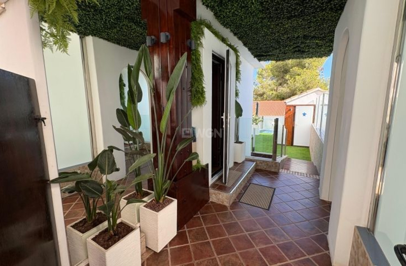 Reventa - Villa - Orihuela Costa - Costa Blanca