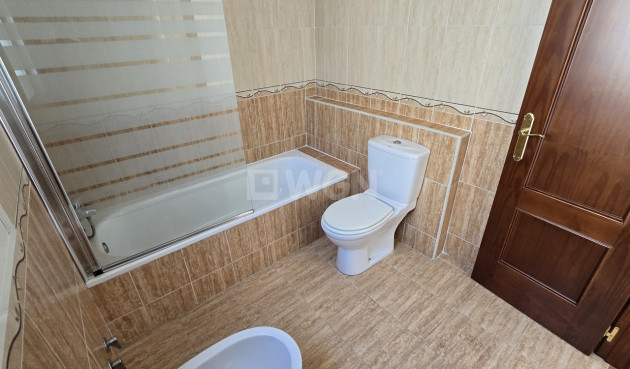 Odsprzedaż - Kamienica - Alcaucín - Inland