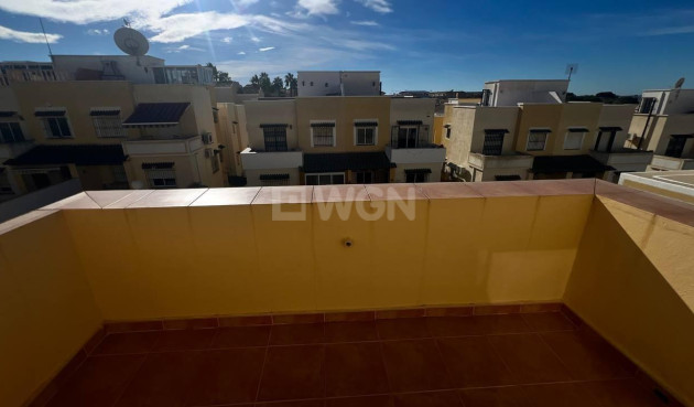 Odsprzedaż - Kamienica - Orihuela Costa - Los Almendros-la Florida