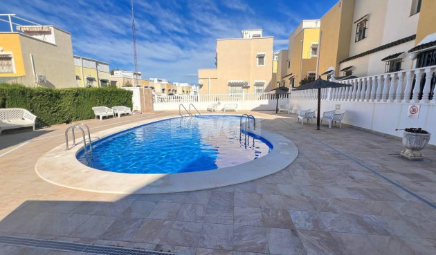 Odsprzedaż - Kamienica - Orihuela Costa - Los Almendros-la Florida