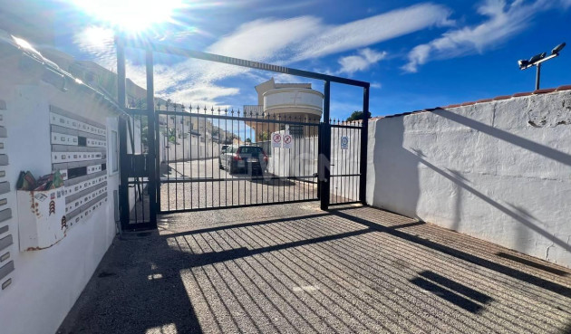 Odsprzedaż - Kamienica - Orihuela Costa - Los Almendros-la Florida