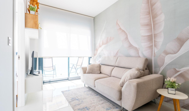 Resale - Apartment / flat - Torrevieja - Estacion De Autobuses