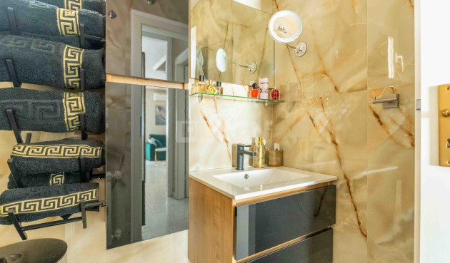 Resale - Villa - Orihuela Costa - Punta Prima