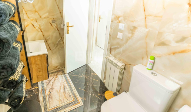 Resale - Villa - Orihuela Costa - Punta Prima