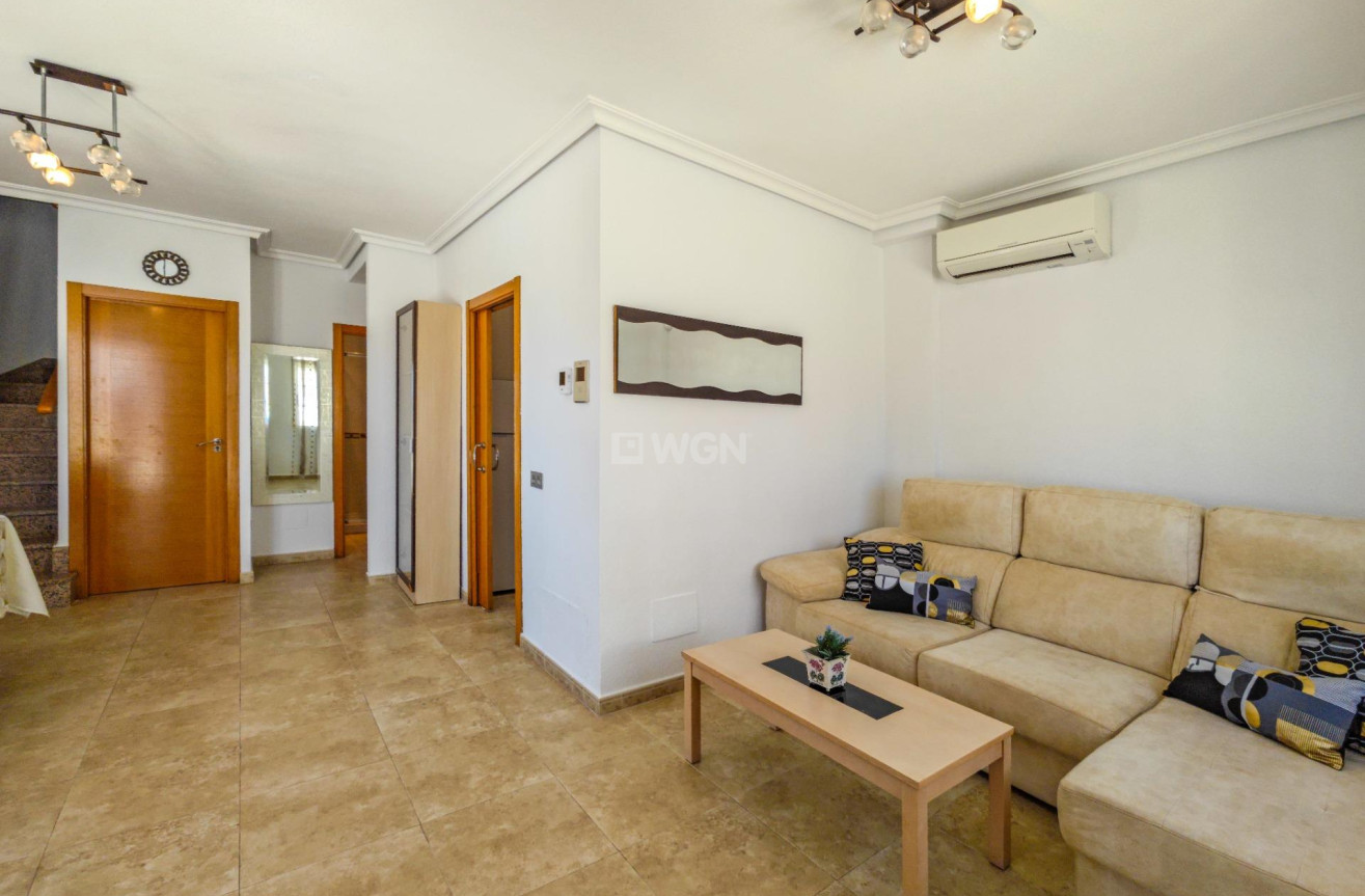 Resale - Villa - Torrevieja - La Mata