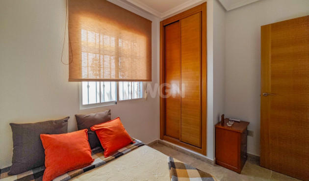 Resale - Villa - Torrevieja - La Mata