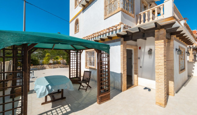 Resale - Villa - Torrevieja - La Mata