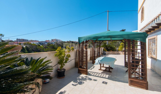 Resale - Villa - Torrevieja - La Mata