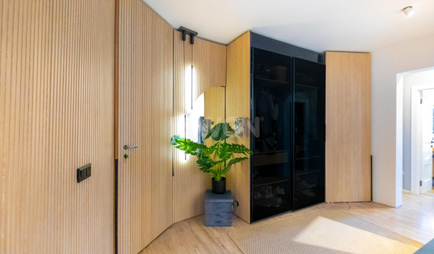 Resale - Villa - Torrevieja - El Chaparral