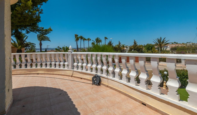 Resale - Villa - Torrevieja - El Chaparral