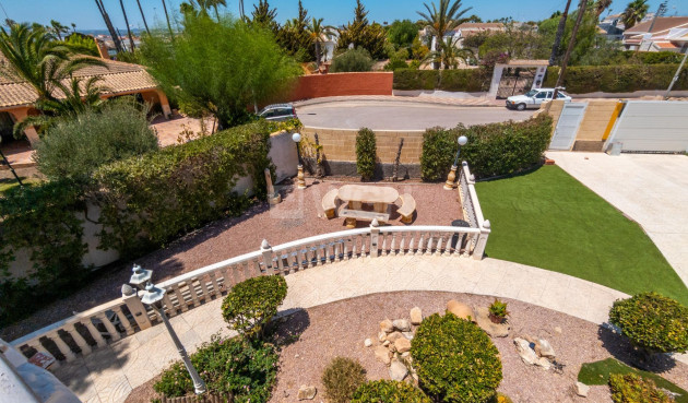 Resale - Villa - Torrevieja - El Chaparral