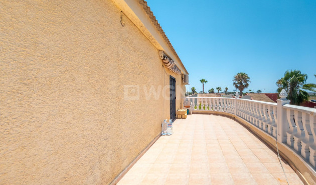 Resale - Villa - Torrevieja - El Chaparral